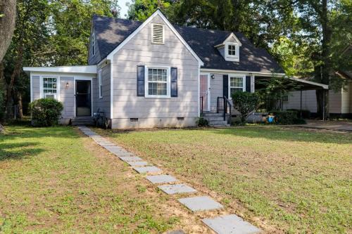 Less Than 1 Mi to Dtwn Updated Studio in North Greenwood!