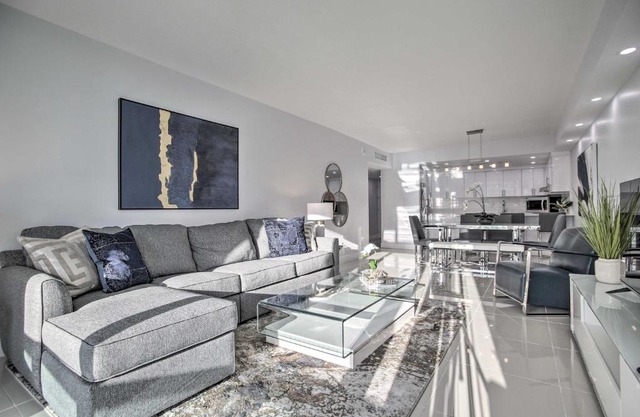 Less Than Half-Mi to Beach Sunny Isles Resort Condo