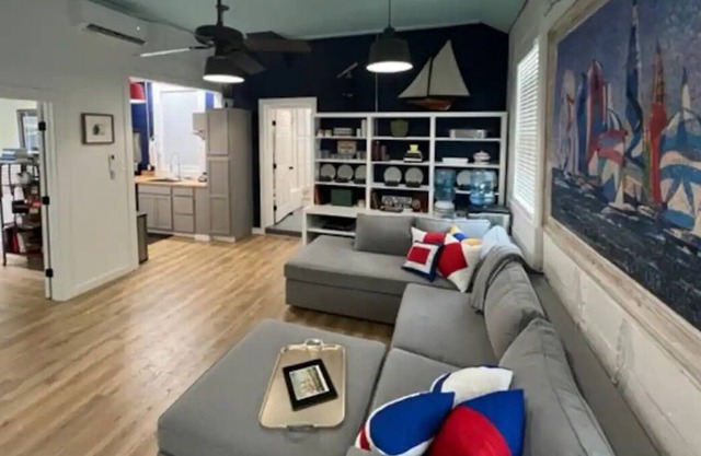 Let the local "Cross Street Retreat" help you discover the hidden gem "Urbanna"