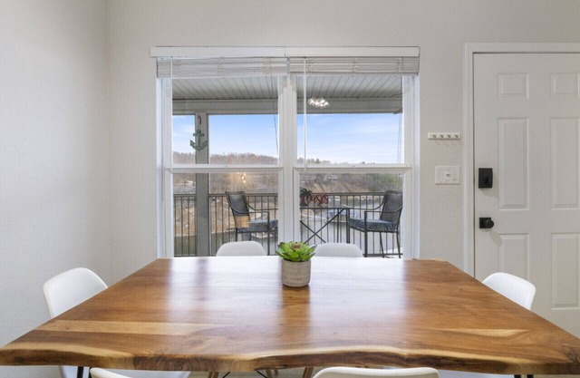 Lighthouse Retreat – Pool, Swim Dock and More!