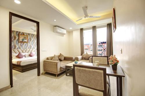 Limewood stay 1BHK Apartments Near Huda Metro And Fortis Hospital