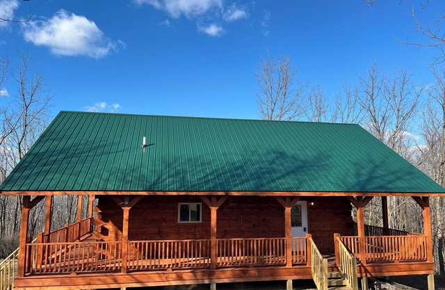 Linxville log cabin