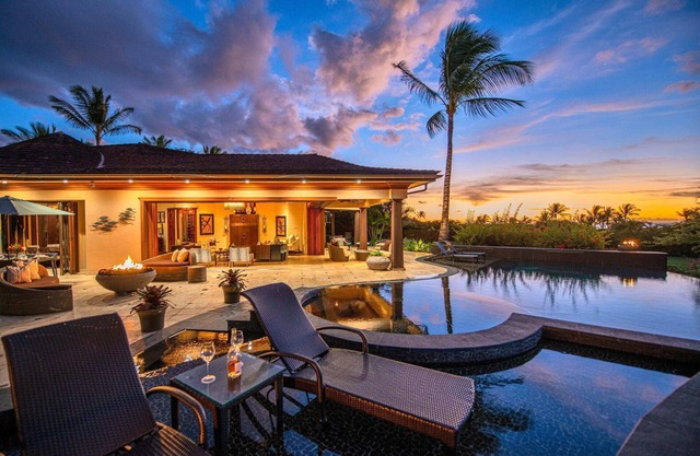 Lipoa Estate | Expansive Ocean Views | Onsite Staff & Daily Housekeeping