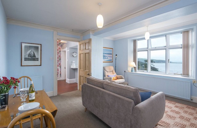 Little Pentower, Holiday Apartment Fishguard, Sleeps 2, 1 bedrooms, bathrooms