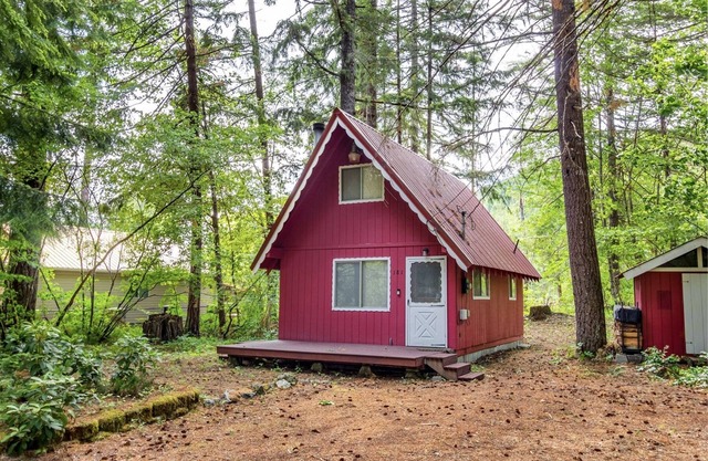 Little Red Chalet | 1 Bed, 1 Bath