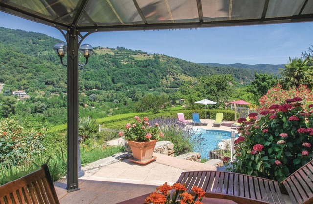 Live in the beautiful natural park of the Monts de l'Ardèche.