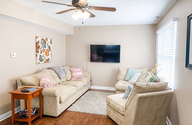 Location, location, location! In Oxford's Mile Square! 4 Bed/2 Bath Townhouse