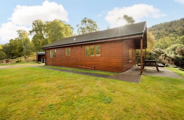 Loch Meilke 2 Bed by Interhome