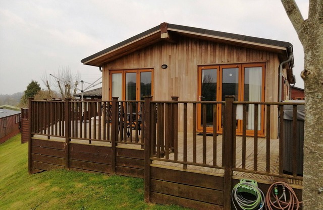 Lodge At Devon Hills Paignton, 5* Platinum Holiday Lodge Near Totnes, TQ4 7PW