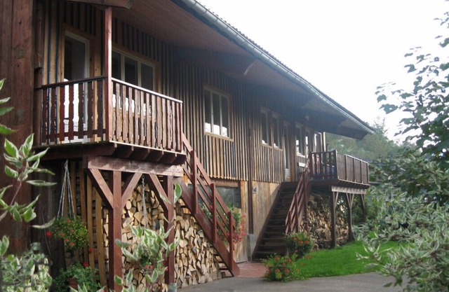 lodging 15 people classified 3 stars, games room, table football, table tennis .