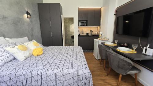 Loft Moderno e Aconchegante a Dois Passos da Feirinha do Alto!