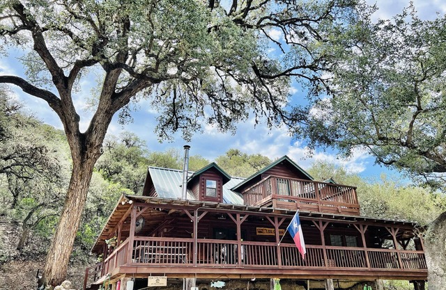Log Cabin on River Road