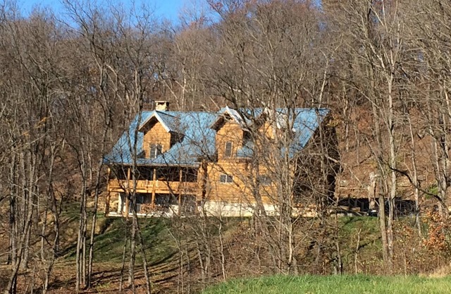Log Home/Lodge Getaway