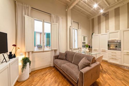 LOGGIA 17 Central APT