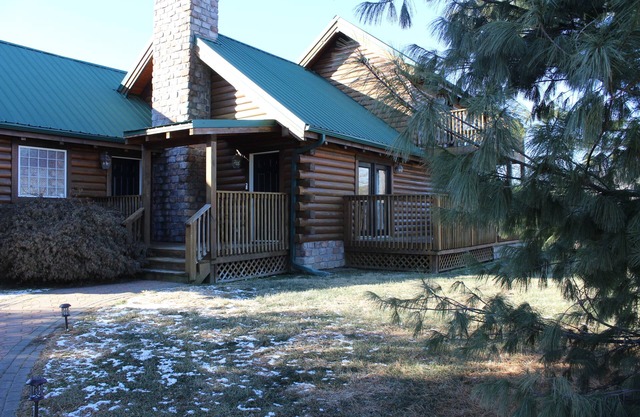 Lone Jack Cabin - Studio Suite