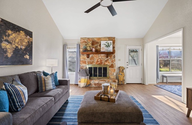 Lookin' and Feelin' Good in Georgetown - Long stays/Pets/Office