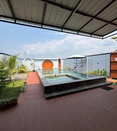 Lora House