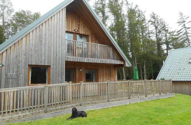 Lord Galloway 32 with Hot Tub
