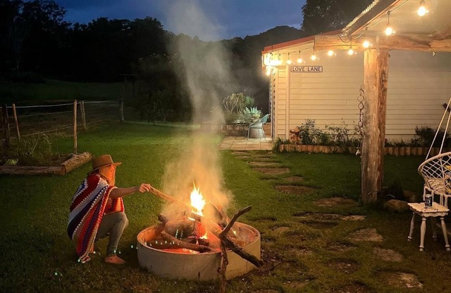 Love Lane Farmstay- Romantic couples Cottage Escape