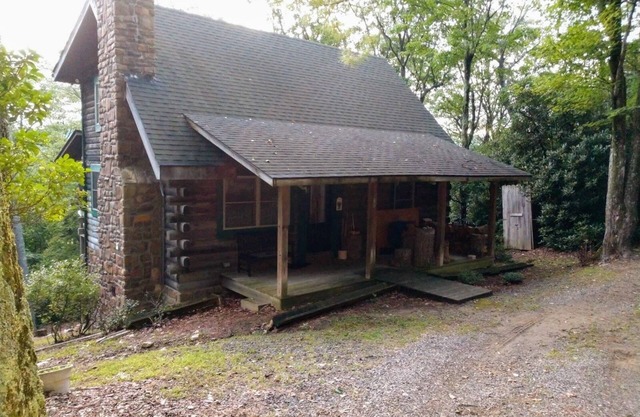 Lovely 2+bedroom Cabin in Fancy Gap, Coffey Grounds - Blue Ridge Parkway