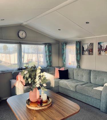 Lovely 3 bedroom holiday home in Seton Sand caravan park Wi-Fi Xbox