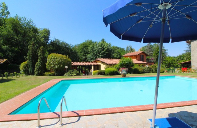 Lovely apartment for 6 people with pool, WIFI and pets allowed