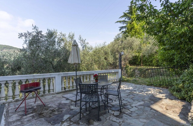 Lovely apartment for 12 people with pool, WIFI, balcony, pets allowed and panoramic view