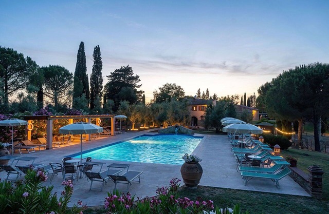 Lovely apartment for 6 guests with A/C, WIFI, pool, TV, pets allowed and panoramic view