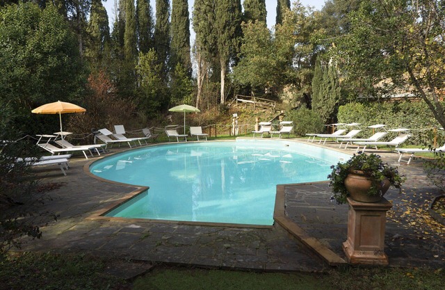 Lovely apartment with A/C, WIFI, private pool, TV, veranda and pets allowed, close to Montepulci.