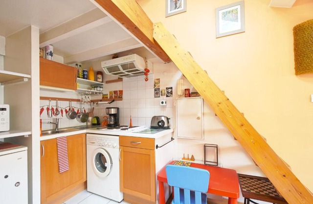 Lovely bright studio in the Centre PRESQU'ILE