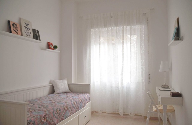 Lovely days in Ostia. Comfortable apartment, calm and bright, near the Metro