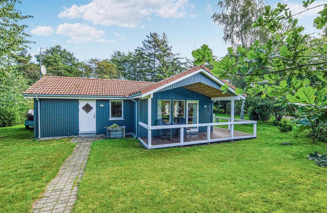 Lovely home in Højby with WiFi