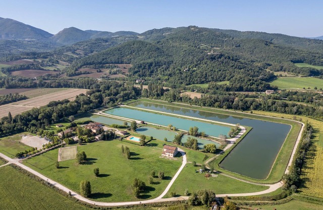 Lovely home in Montone with WiFi