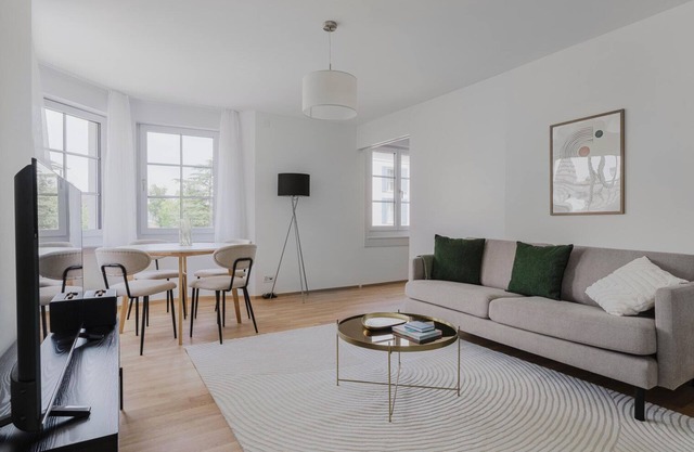 Lovely Horgen 3BR, 2 min to Train Station, by Blueground
