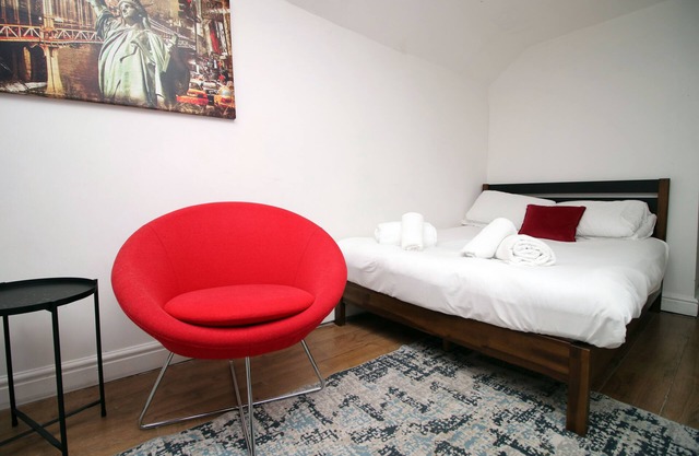 Lovely Studio Flat, Free Parking-Near City Centre