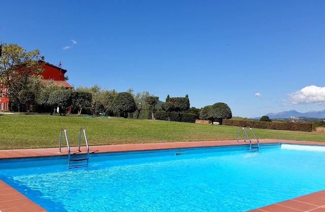 LUCCA !NEW!Modern Tuscan country house in the park, pool & breathtaking panorama
