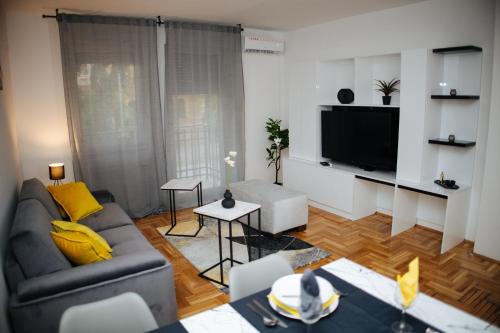 Luksuzni apartman Todi & Dana centar Sombora, terasa i besplatan parking