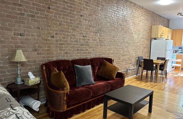 Lumineux Loft à Montreal au Coeur de la Petite Italie