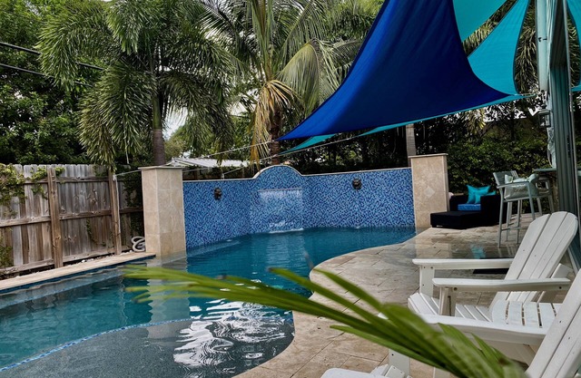 Lux Exec 4/3.5- HTD Pool-New reno-Stroll to all the fun- Historic Banker's Row!