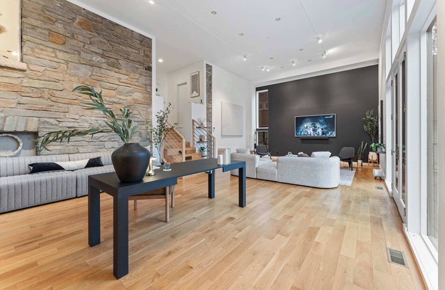 Luxe 4BR Exec Family Haven | Nature + City Access