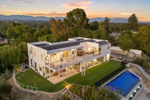 Luxe LA Escape w Pool Views Game Room Alta Vista Estate by AvantStay