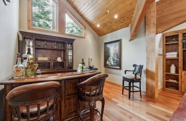 Luxe Mountain Retreat - Hot Tub, Theater+nn
