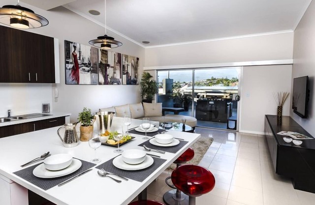 Luxe on Brunswick Terrace Apartment