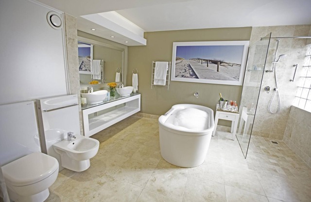 Luxe Penthouse | Private Spa | Jacuzzi | Balcony