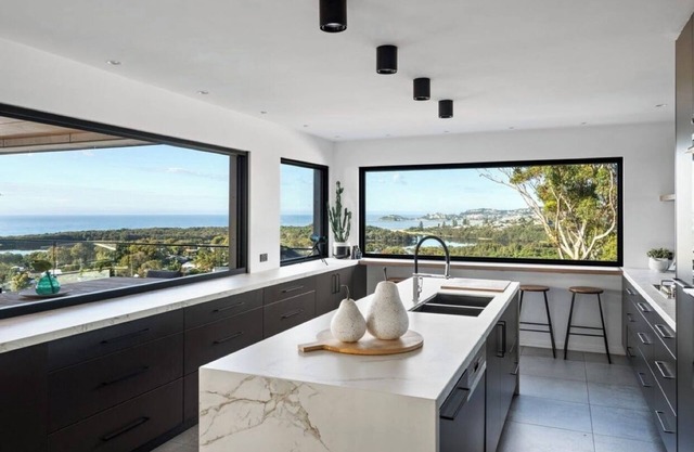 Luxe Terrigal Beach ocean view