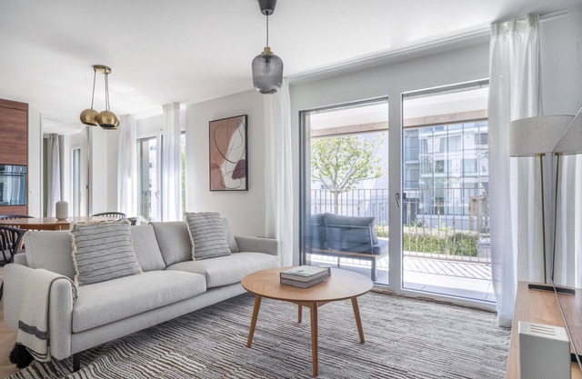 Luxe Wiedikon 2BR w/Storage & W/D, nr Market, by Blueground