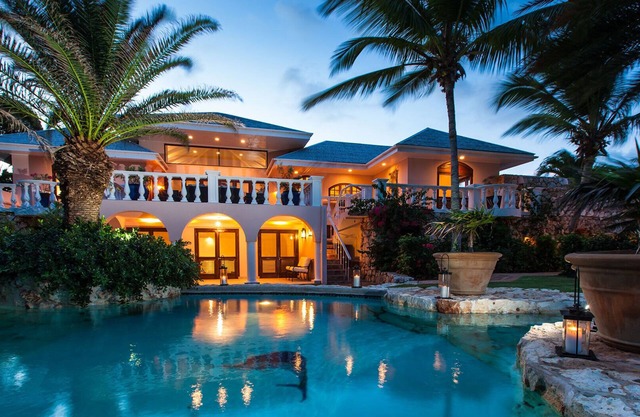 Luxurious 10 bedroom villa with private beach, tennis court, pavilion and a gym