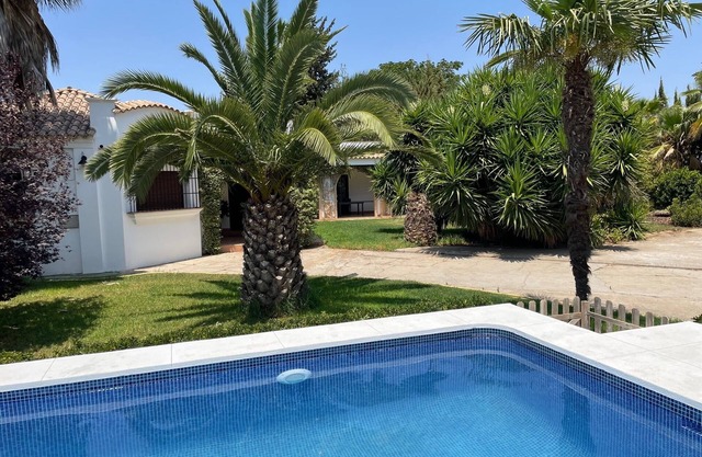 Luxurious And Spacious Spanish Finca (Villa) With Private Pool Near Seville