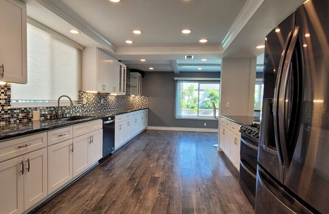 Luxurious Disneyland Pool Vacation House