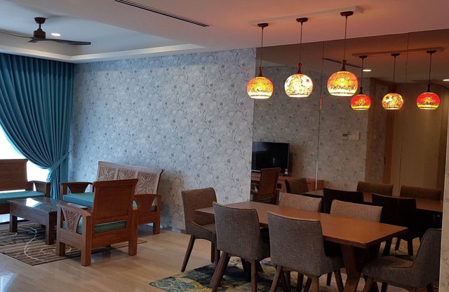 LUXURIOUS NEW EXQUISITE SEAVIEW PRIVATE MARINA CONDOMINIUM @ PUTERI HARBOUR